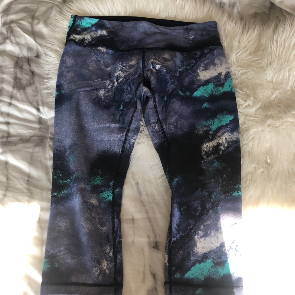 Lululemon crop leggings